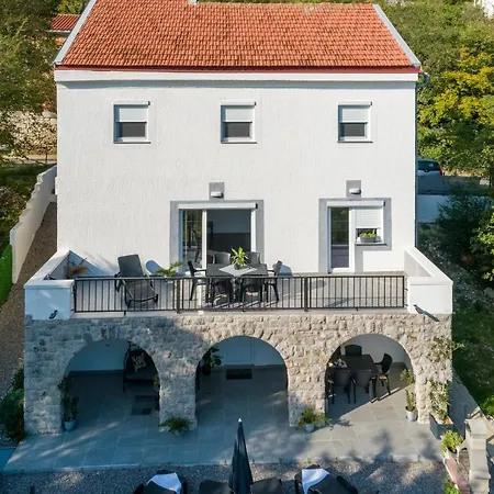 Дом отдыха House Dino *